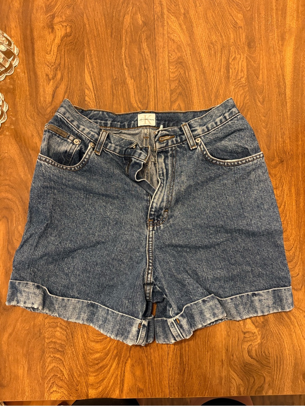 Size 6 Calvin Klein Jeans Rolled Hem Denim Shorts - Dark Blue